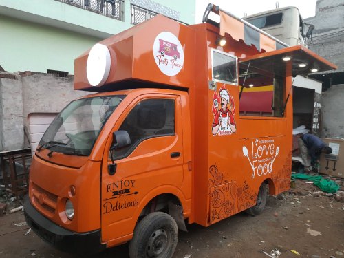 Global Expert Food Truck Food Serving Catering Van
