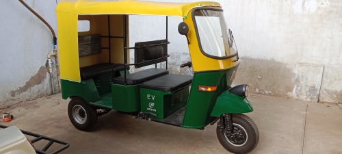 Zesar Battery Operated Rickshaw With lead acid battery